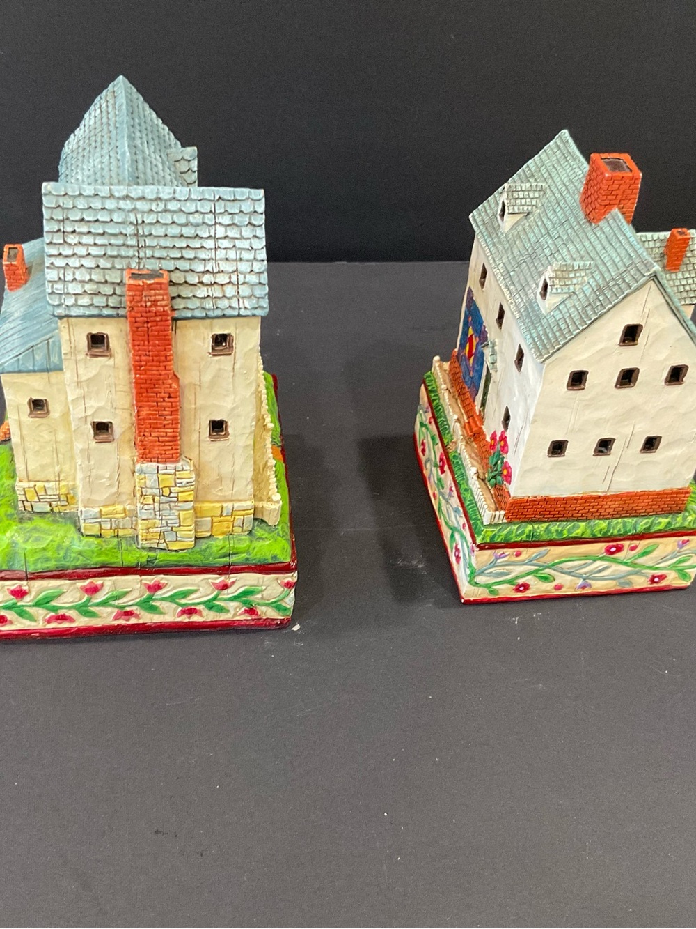 2 JIM SHORE HEARTWOOD CREEK - SALT BOX & FARMHOUSE 2004. Price is for one! - Picture 2 of 7